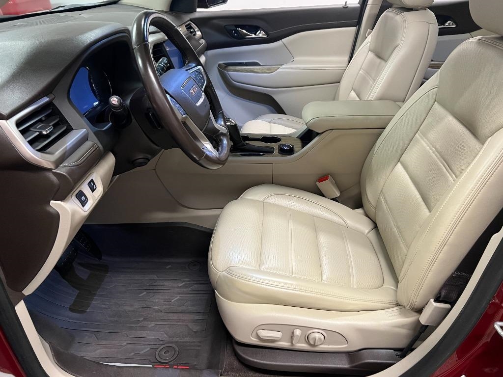 GMC Acadia Denali 2019