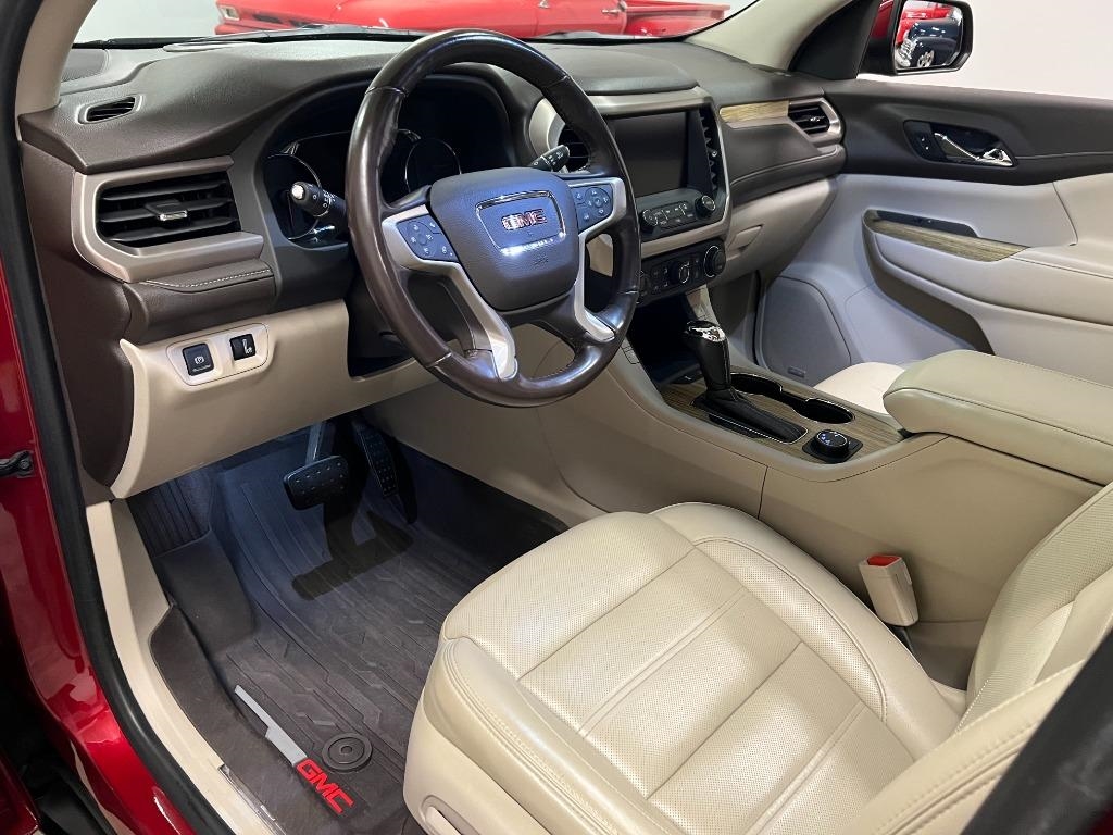 GMC Acadia Denali 2019