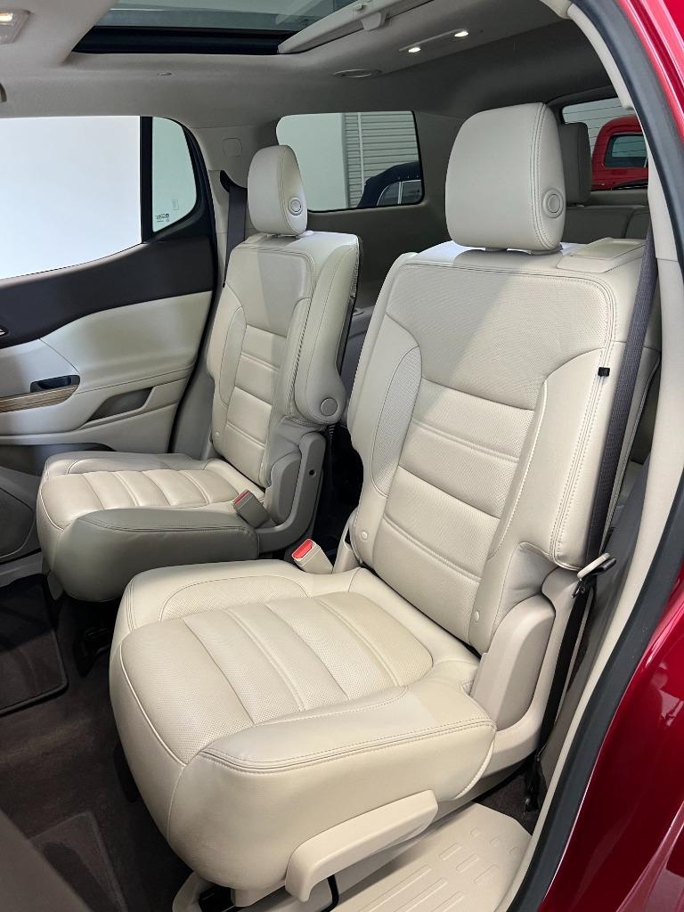 GMC Acadia Denali 2019