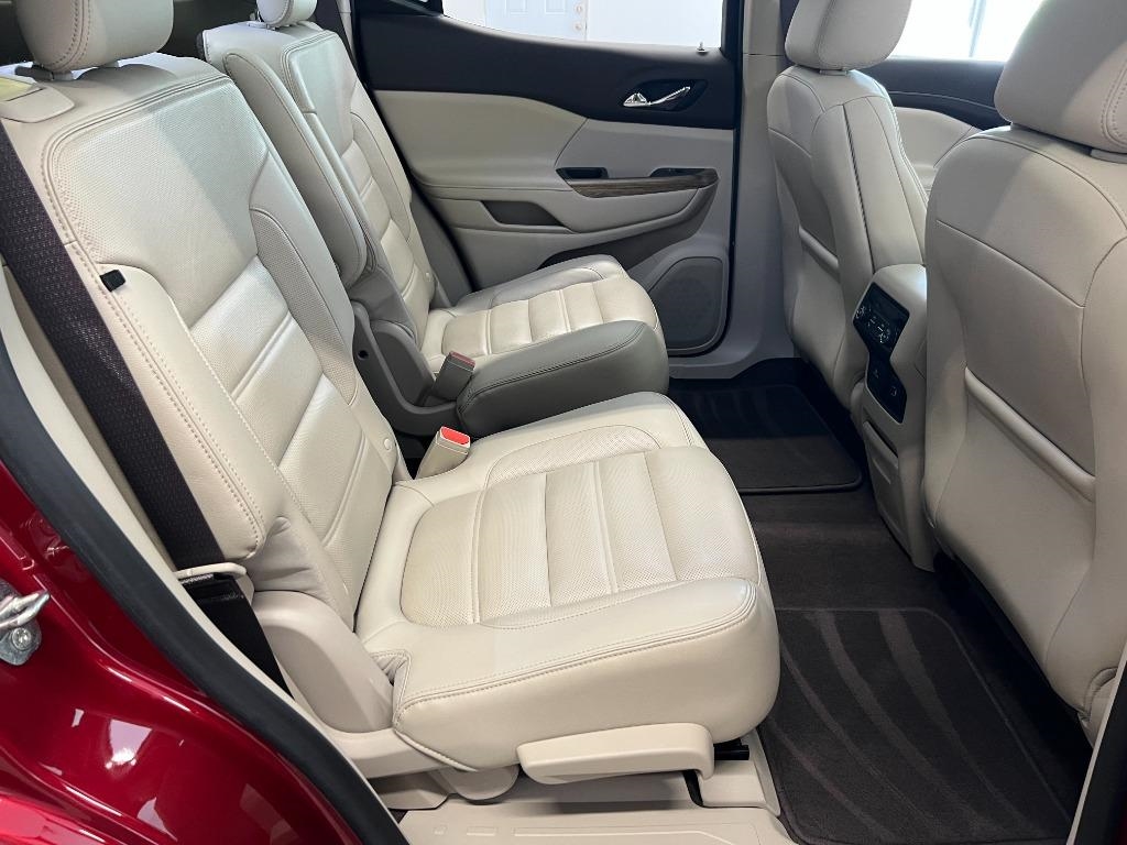 GMC Acadia Denali 2019