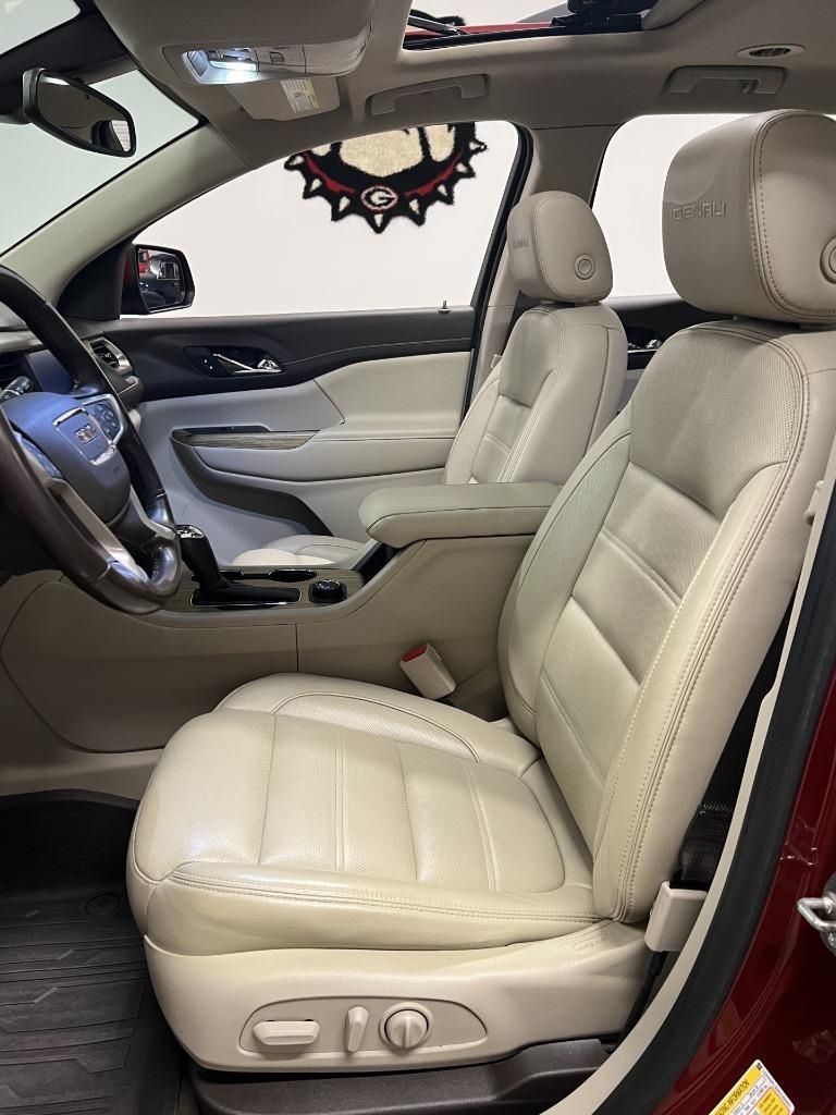 GMC Acadia Denali 2019