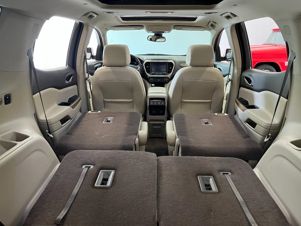 GMC Acadia Denali 2019