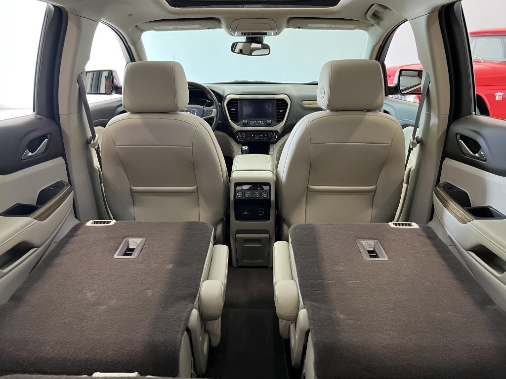 GMC Acadia Denali 2019