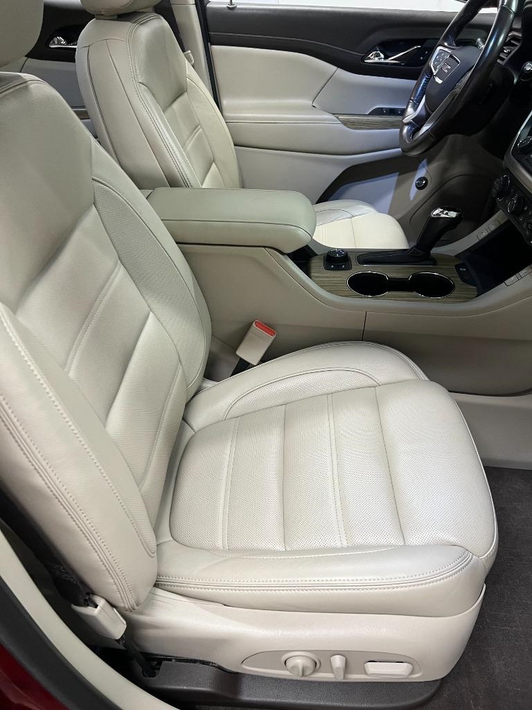 GMC Acadia Denali 2019