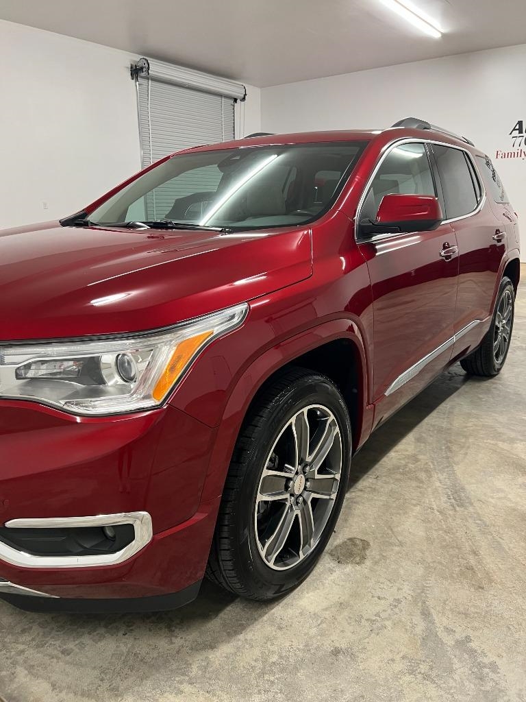 GMC Acadia Denali 2019