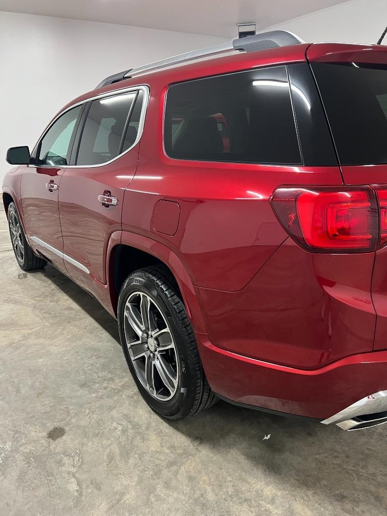 GMC Acadia Denali 2019