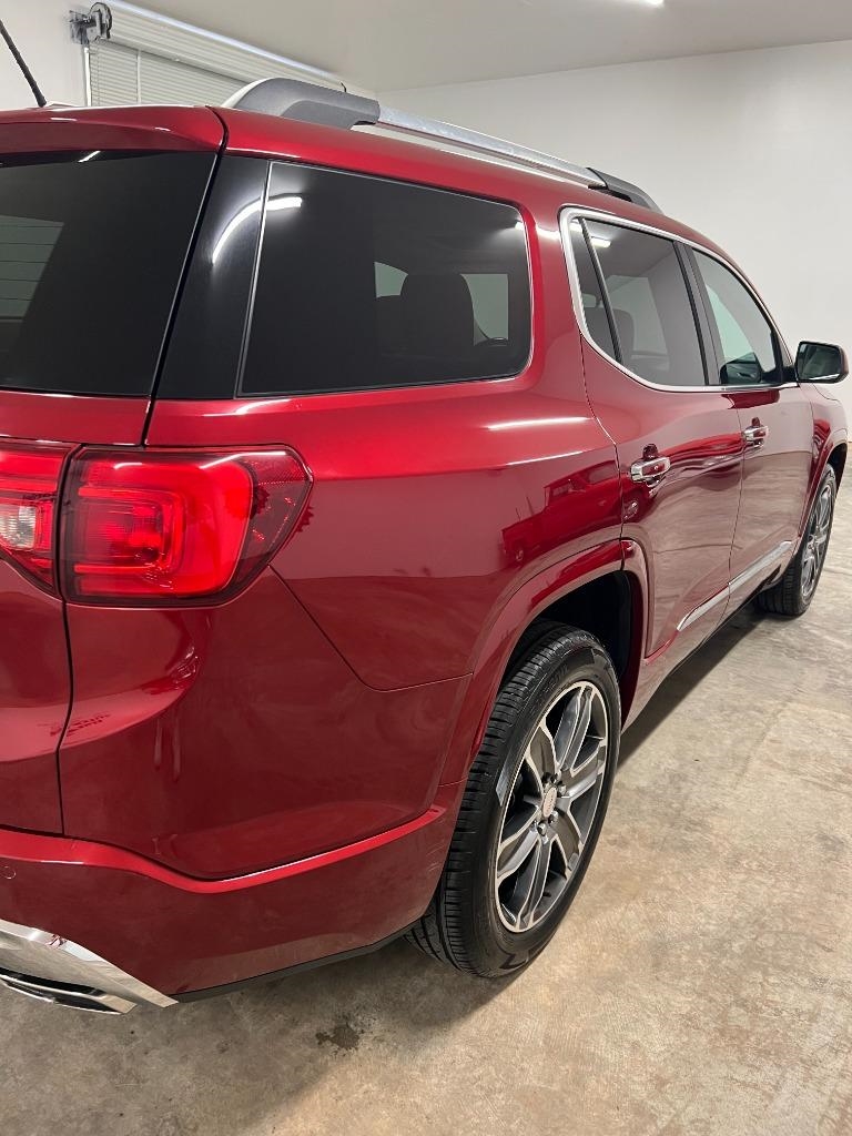 GMC Acadia Denali 2019