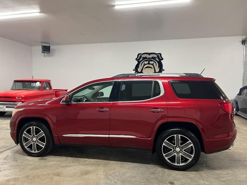 GMC Acadia Denali 2019