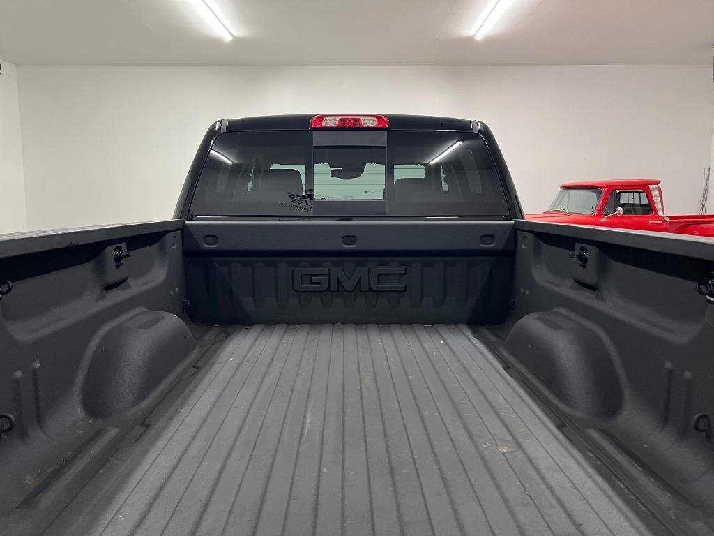 GMC Sierra 1500 SLT Crew Cab Long Box 4WD 2018