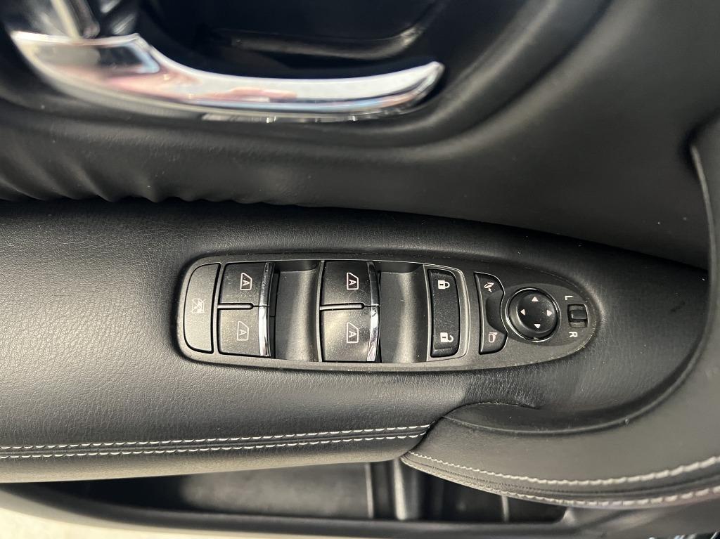 Nissan Armada Platinum 2WD 2019