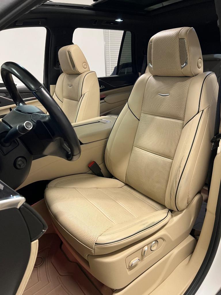 Cadillac Escalade Premium Luxury AWD 2021