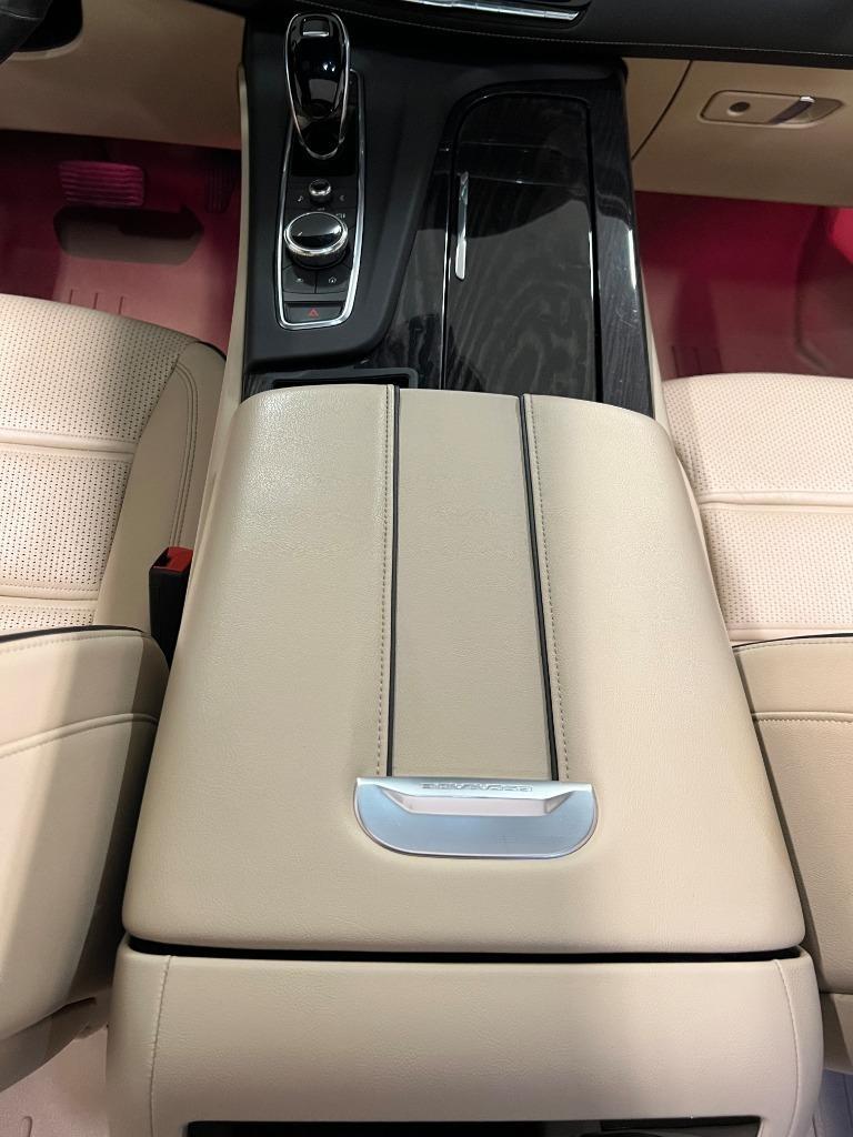 Cadillac Escalade Premium Luxury AWD 2021