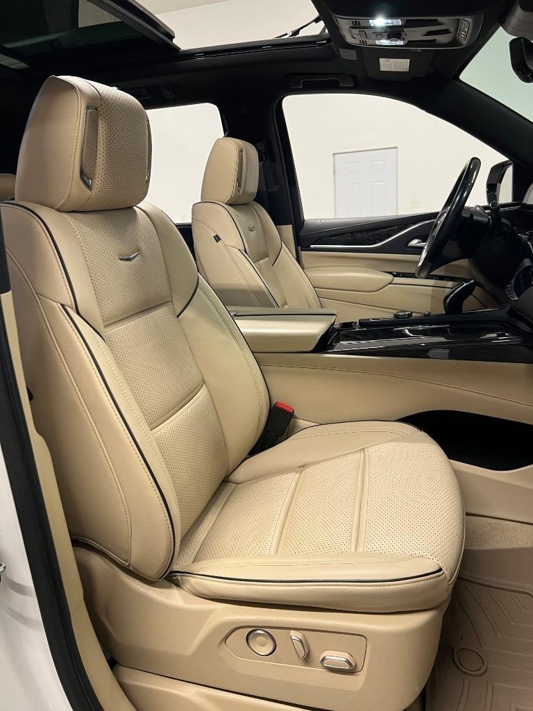 Cadillac Escalade Premium Luxury AWD 2021