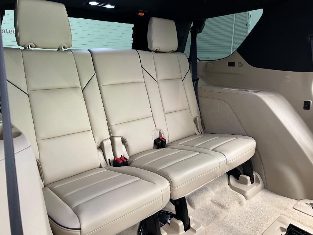 Cadillac Escalade Premium Luxury AWD 2021