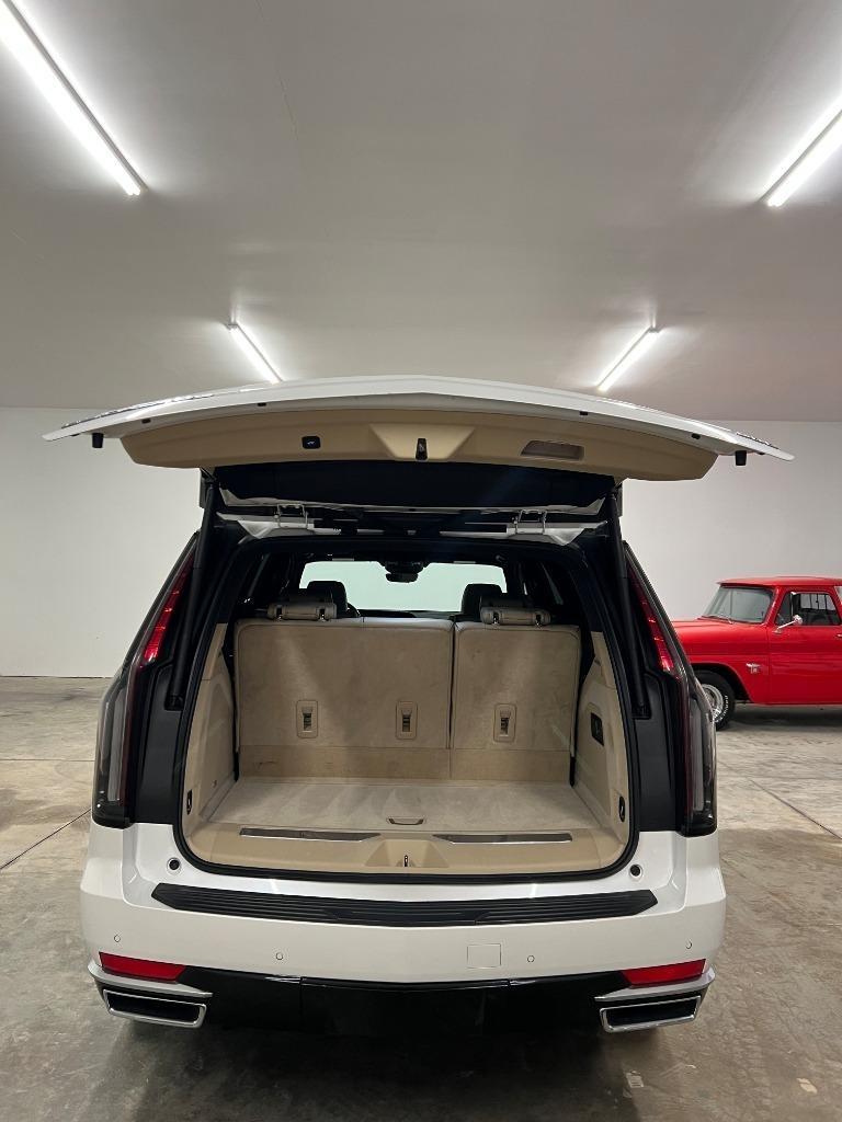 Cadillac Escalade Premium Luxury AWD 2021