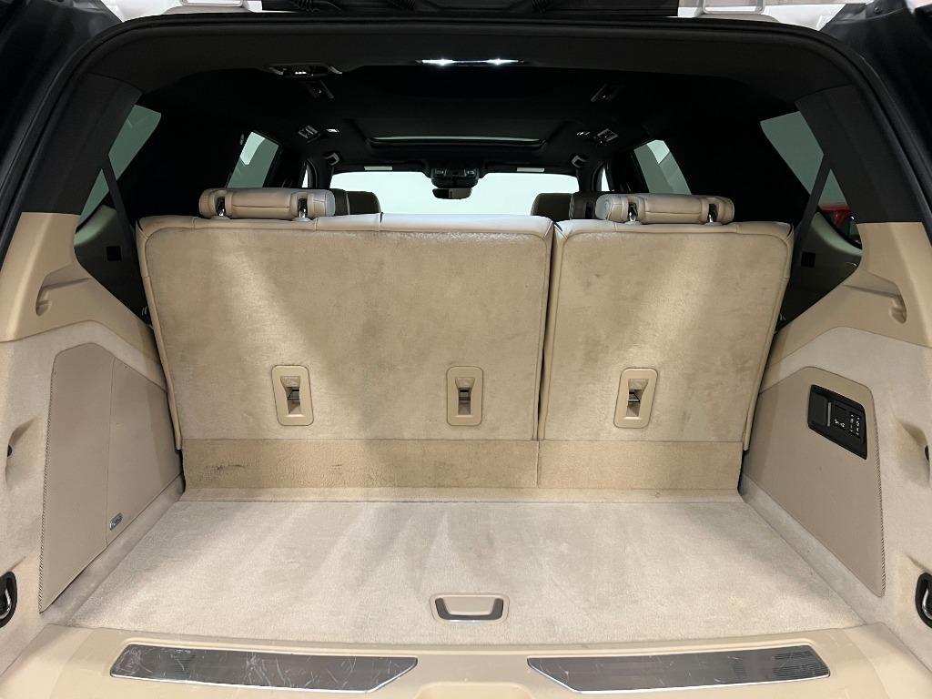 Cadillac Escalade Premium Luxury AWD 2021