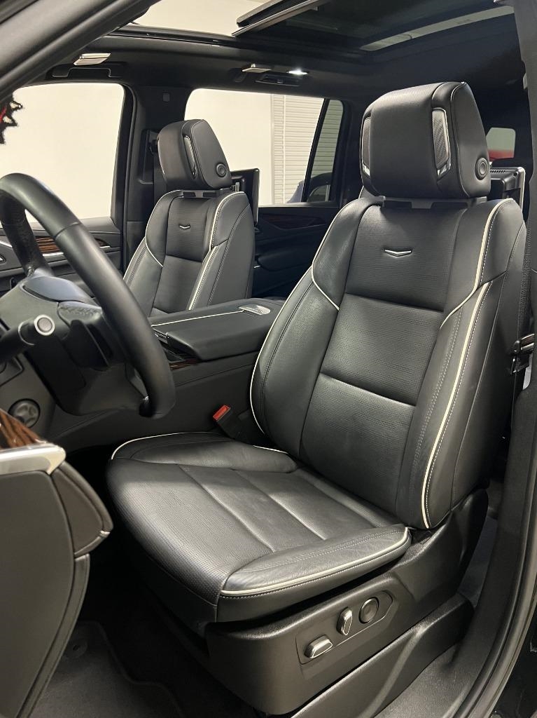 Cadillac Escalade ESV Premium Luxury 4WD 2022