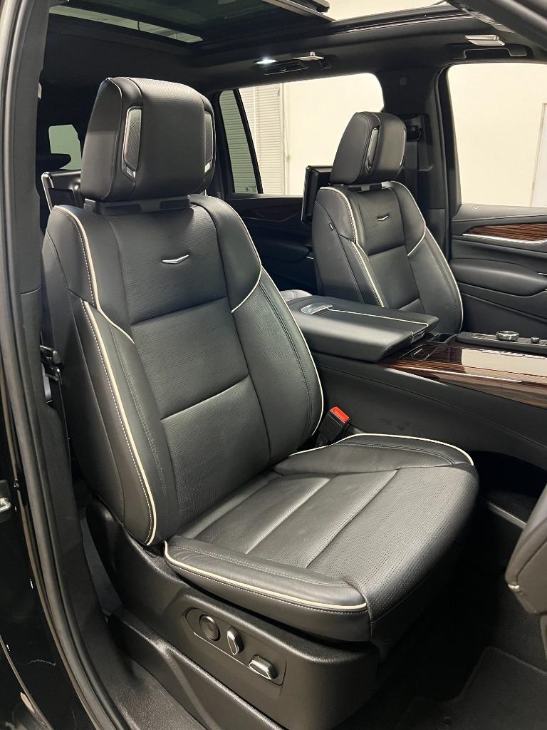 Cadillac Escalade ESV Premium Luxury 4WD 2022