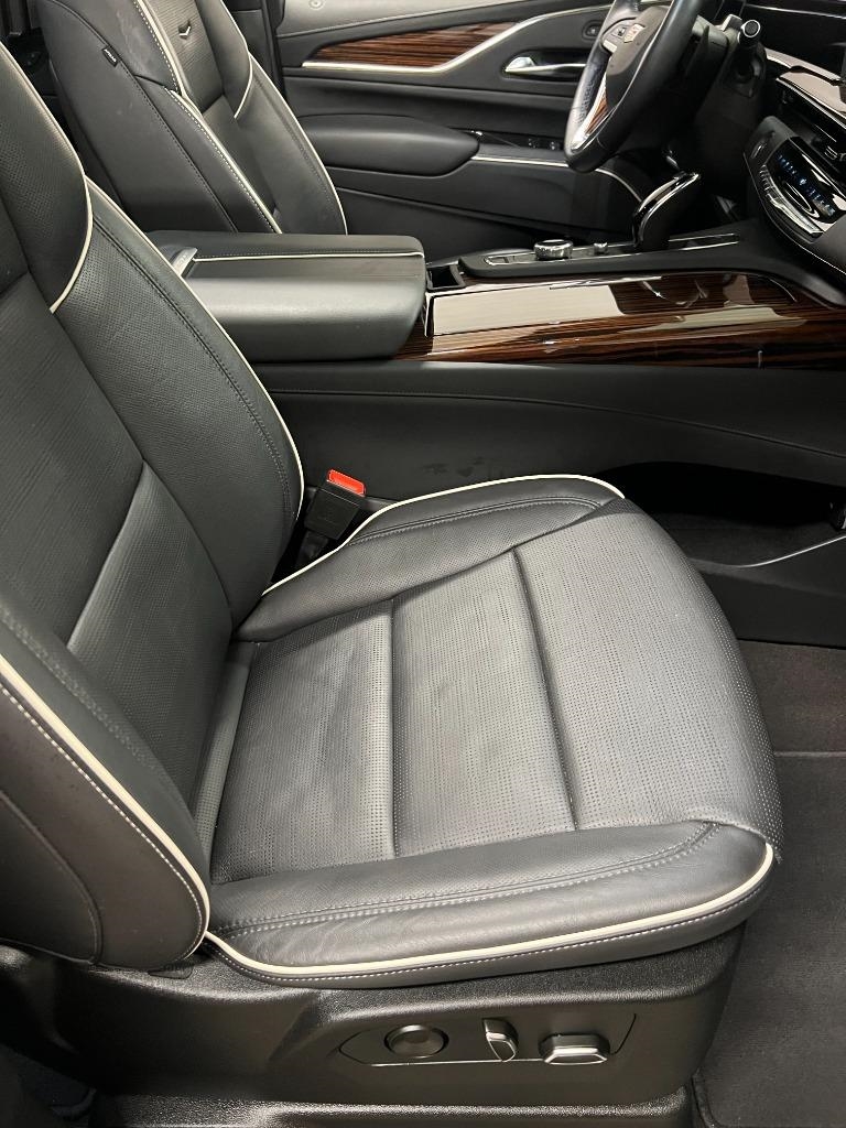 Cadillac Escalade ESV Premium Luxury 4WD 2022