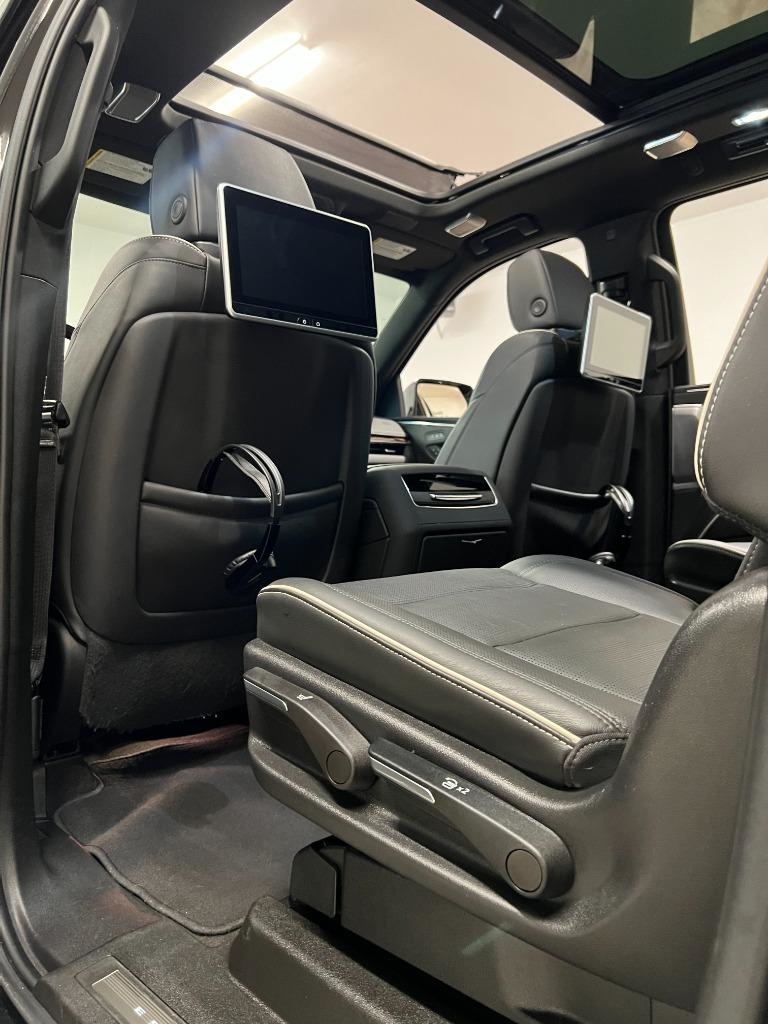 Cadillac Escalade ESV Premium Luxury 4WD 2022