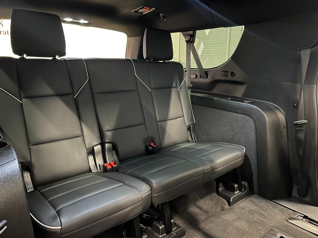 Cadillac Escalade ESV Premium Luxury 4WD 2022