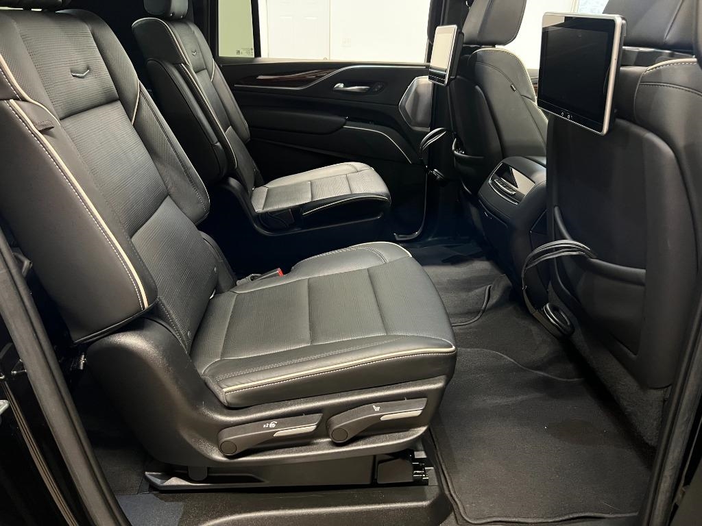 Cadillac Escalade ESV Premium Luxury 4WD 2022