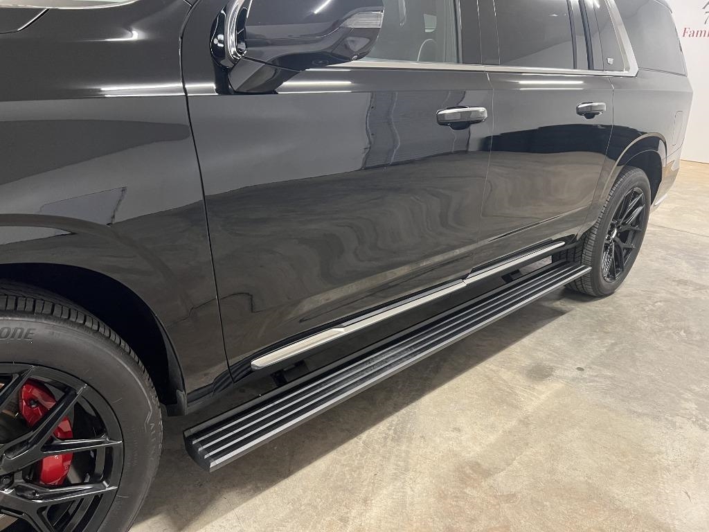 Cadillac Escalade ESV Premium Luxury 4WD 2022