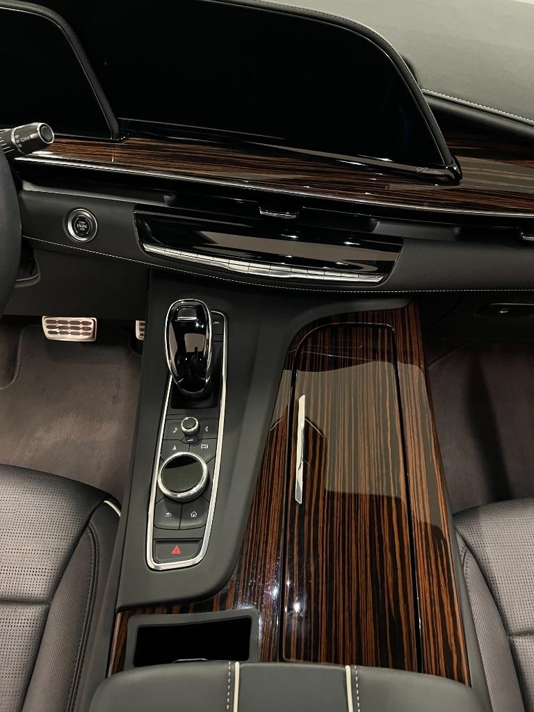 Cadillac Escalade ESV Premium Luxury 4WD 2022