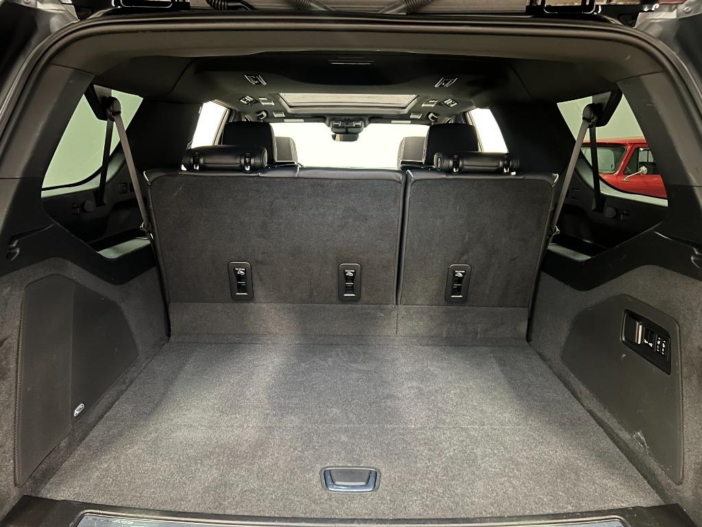 Cadillac Escalade ESV Premium Luxury 4WD 2022