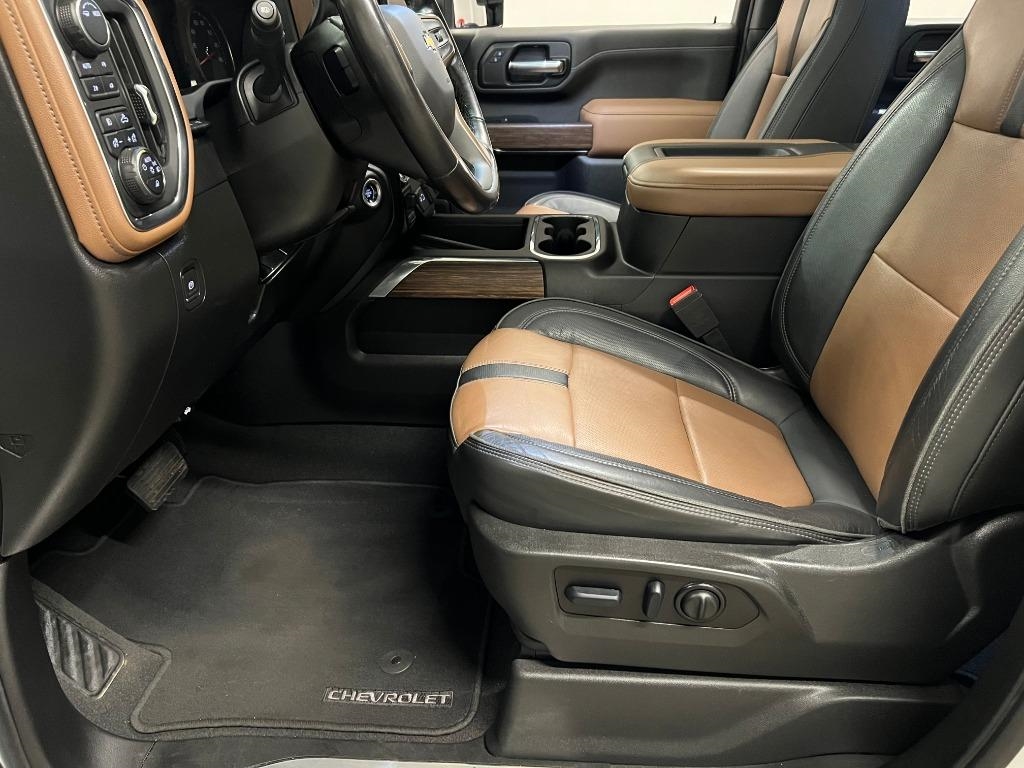 Chevrolet Silverado 2500HD High Country Crew Cab Long Box 4WD 2022