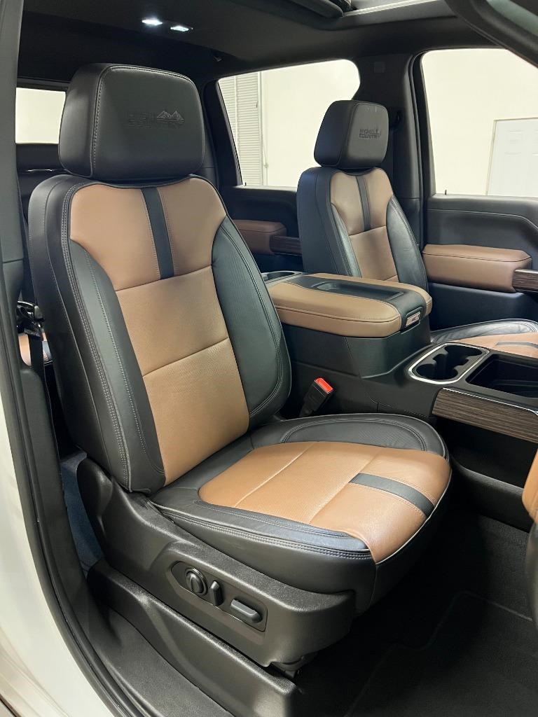 Chevrolet Silverado 2500HD High Country Crew Cab Long Box 4WD 2022