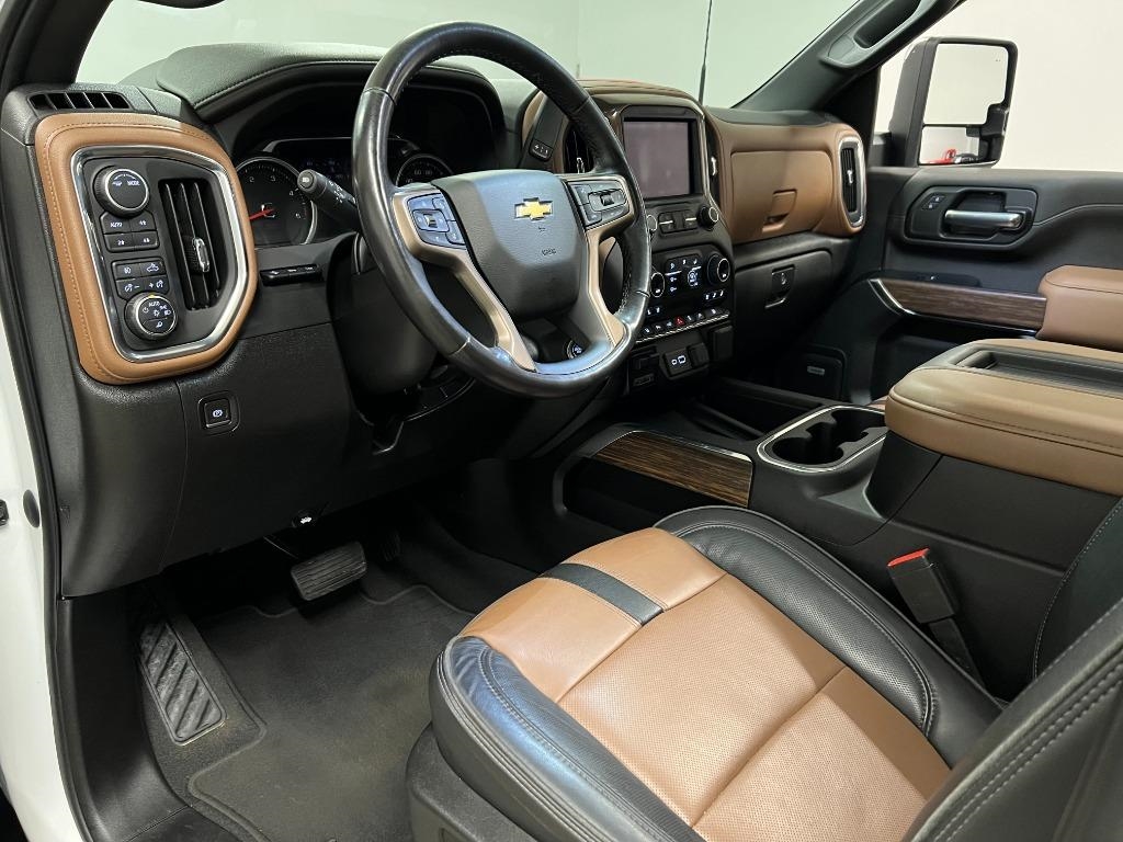 Chevrolet Silverado 2500HD High Country Crew Cab Long Box 4WD 2022