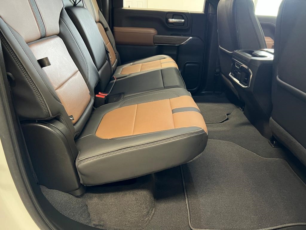 Chevrolet Silverado 2500HD High Country Crew Cab Long Box 4WD 2022