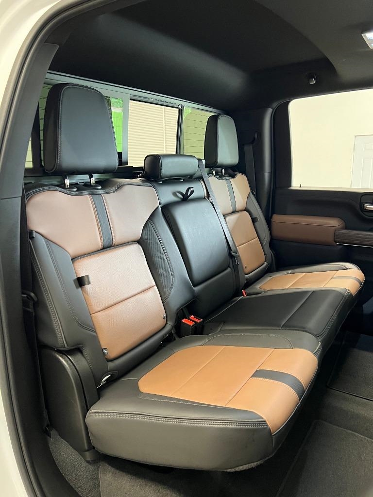 Chevrolet Silverado 2500HD High Country Crew Cab Long Box 4WD 2022