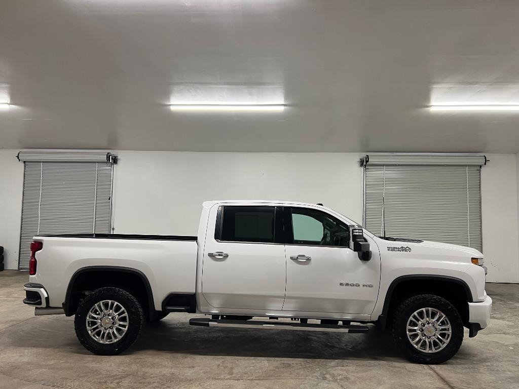 Chevrolet Silverado 2500HD High Country Crew Cab Long Box 4WD 2022