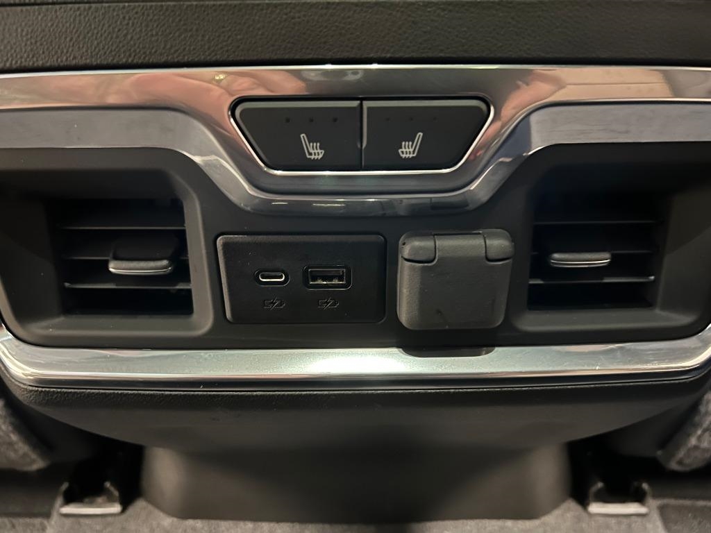 Chevrolet Silverado 2500HD High Country Crew Cab Long Box 4WD 2022