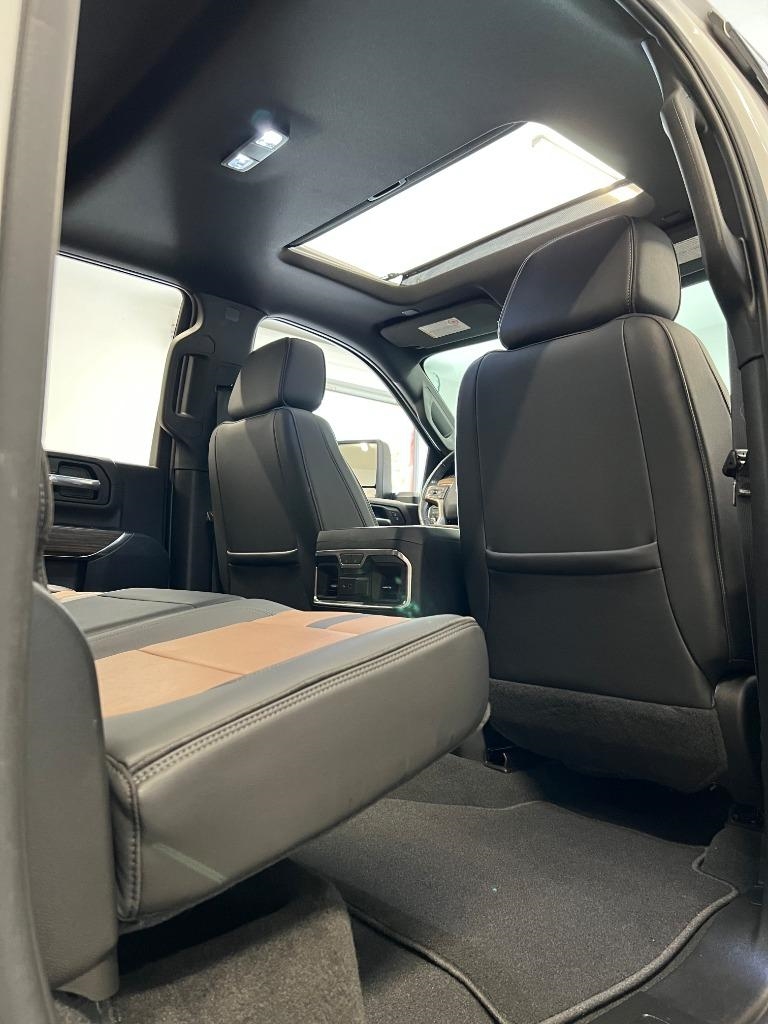 Chevrolet Silverado 2500HD High Country Crew Cab Long Box 4WD 2022