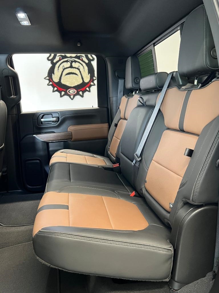 Chevrolet Silverado 2500HD High Country Crew Cab Long Box 4WD 2022