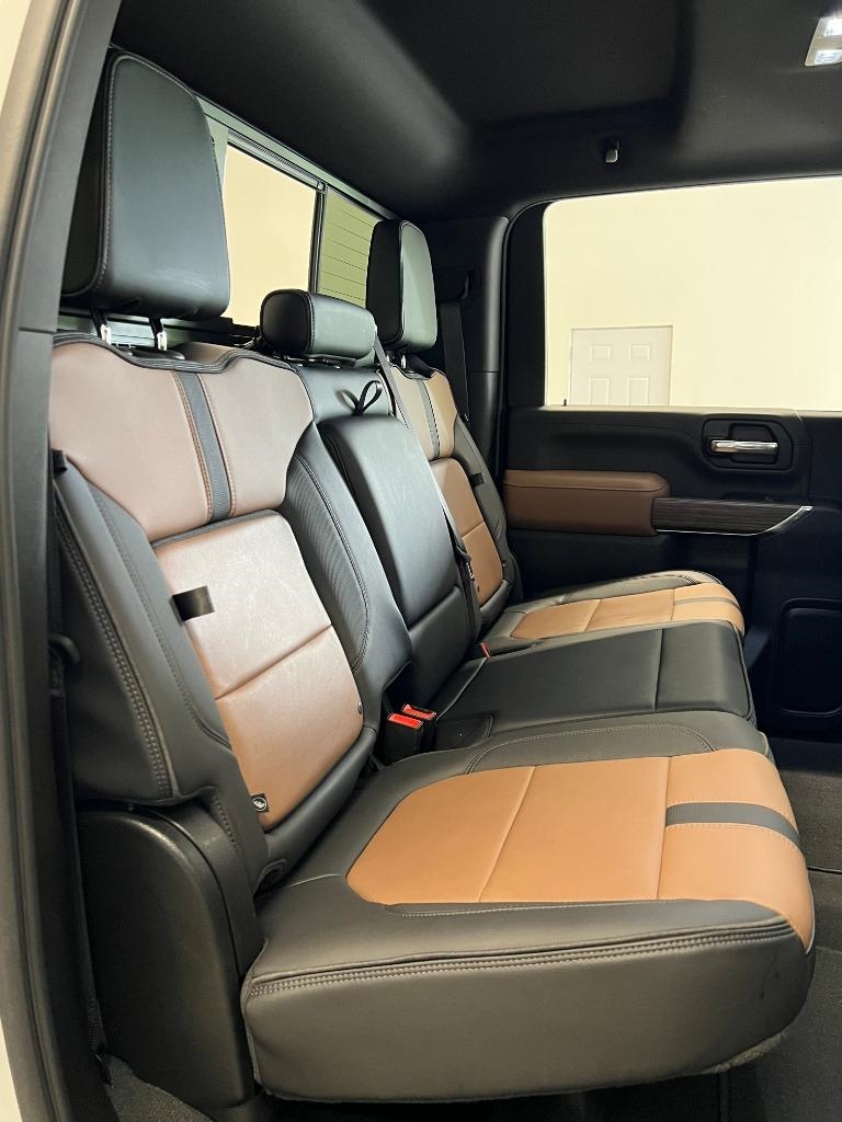 Chevrolet Silverado 2500HD High Country Crew Cab Long Box 4WD 2022