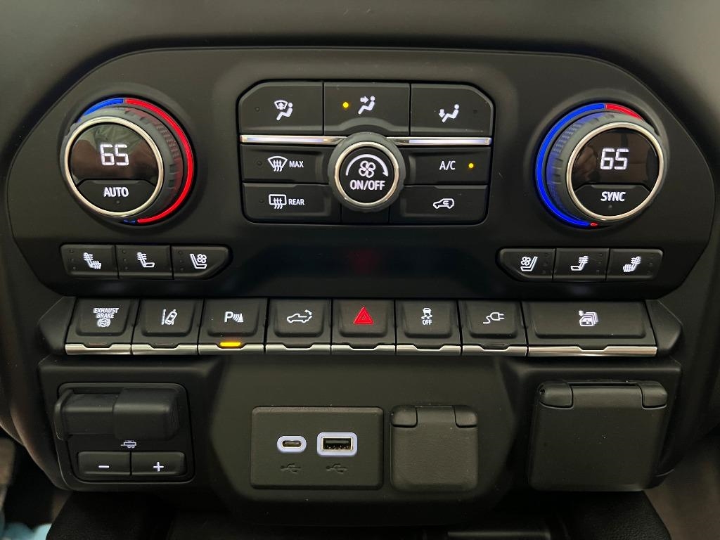 Chevrolet Silverado 2500HD High Country Crew Cab Long Box 4WD 2022