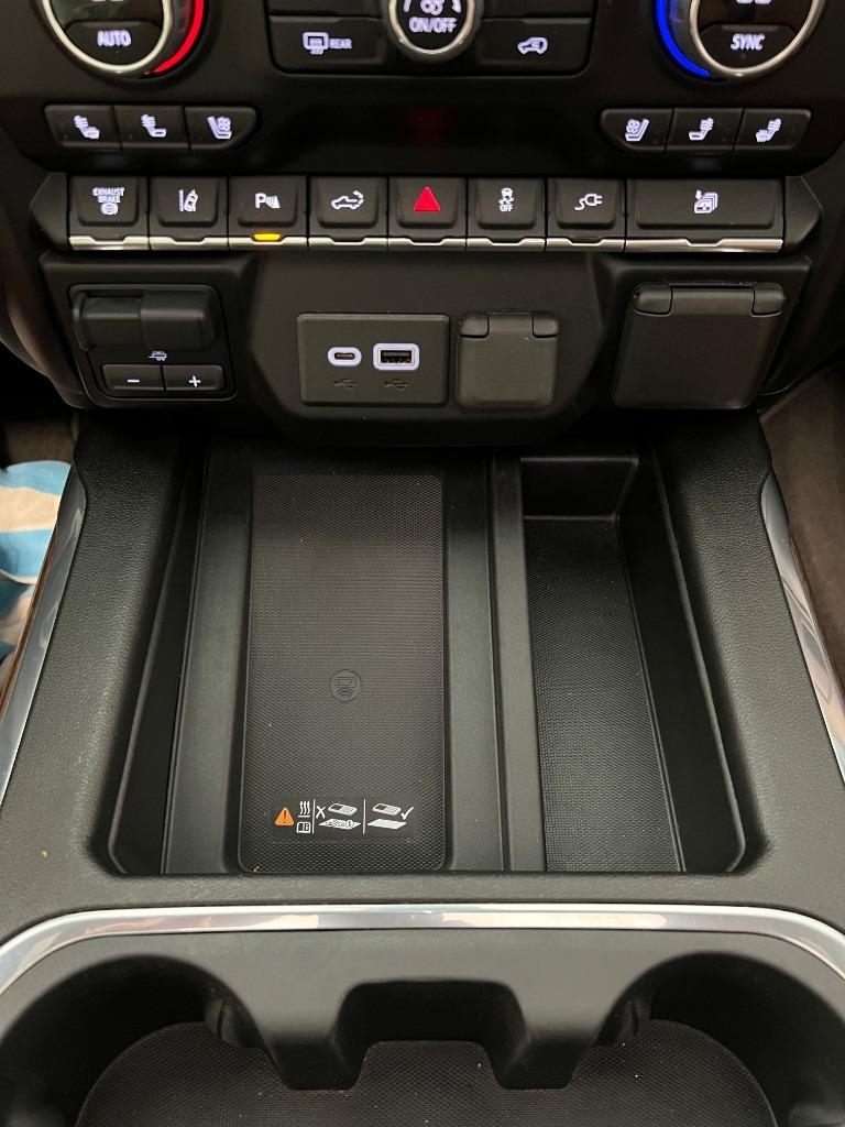 Chevrolet Silverado 2500HD High Country Crew Cab Long Box 4WD 2022