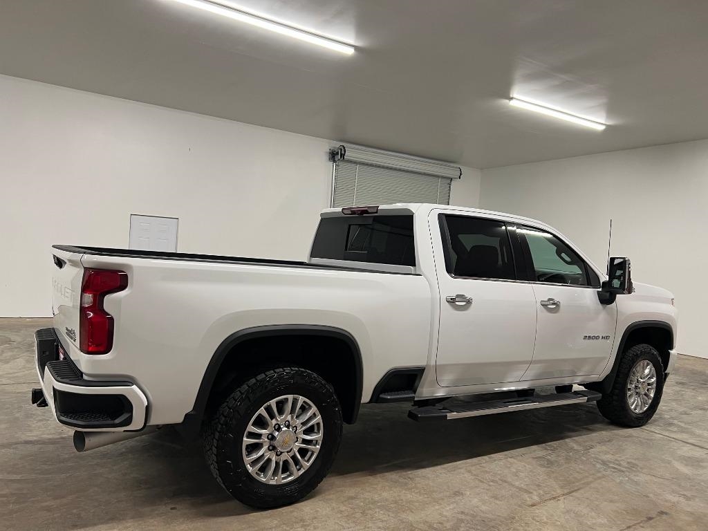Chevrolet Silverado 2500HD High Country Crew Cab Long Box 4WD 2022