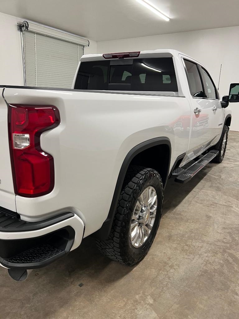 Chevrolet Silverado 2500HD High Country Crew Cab Long Box 4WD 2022