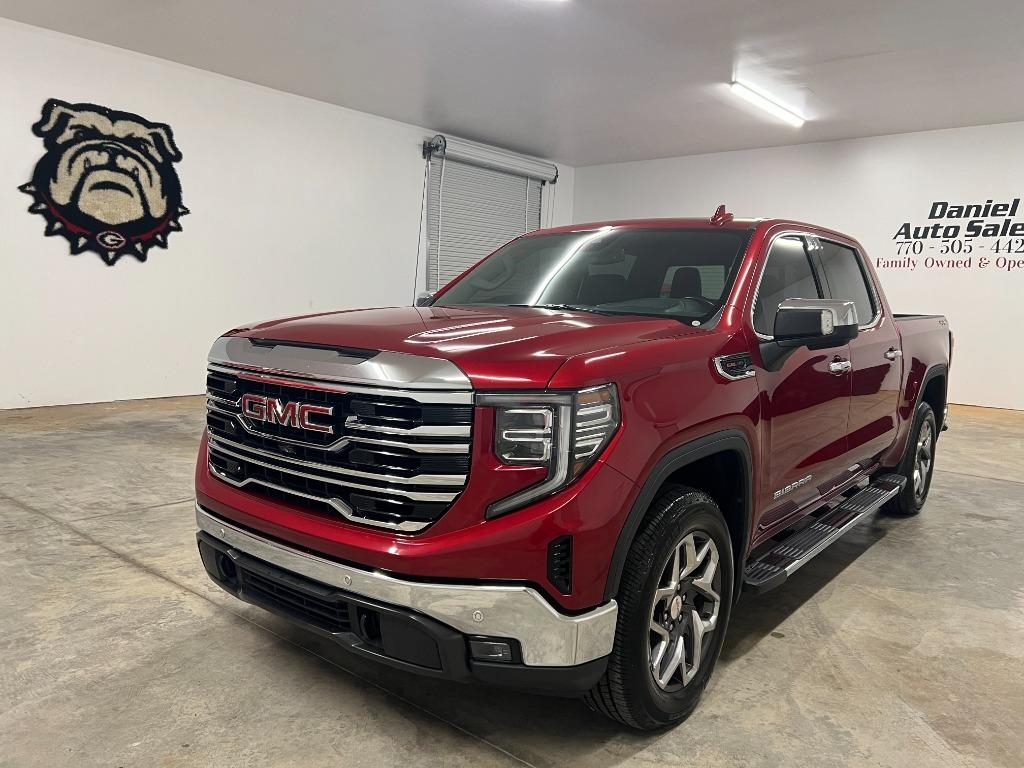 GMC Sierra 1500 SLT Crew Cab 4WD 2023