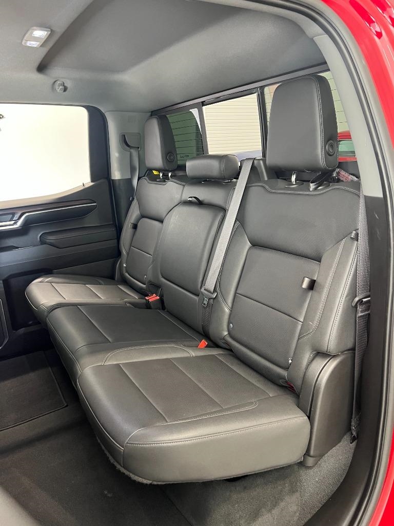 GMC Sierra 1500 SLT Crew Cab 4WD 2023