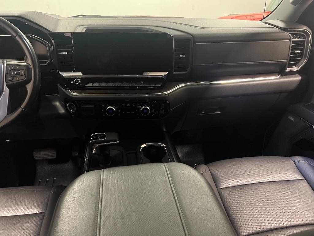 GMC Sierra 1500 SLT Crew Cab 4WD 2023