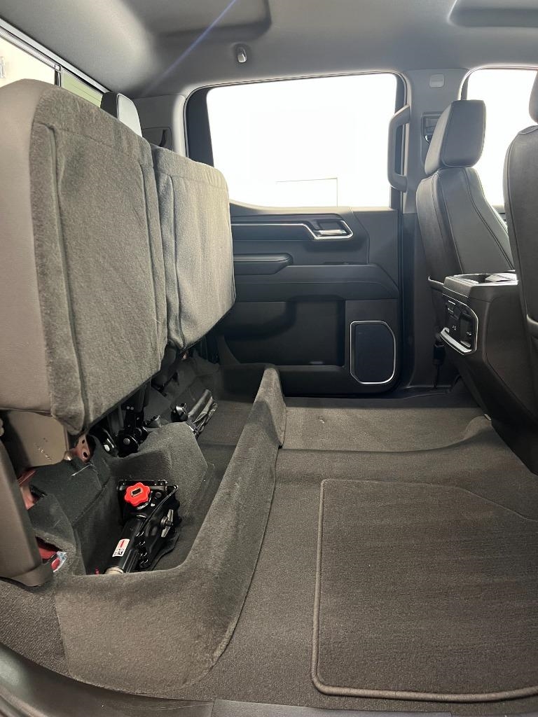 GMC Sierra 1500 SLT Crew Cab 4WD 2023