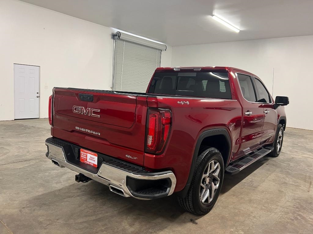 GMC Sierra 1500 SLT Crew Cab 4WD 2023
