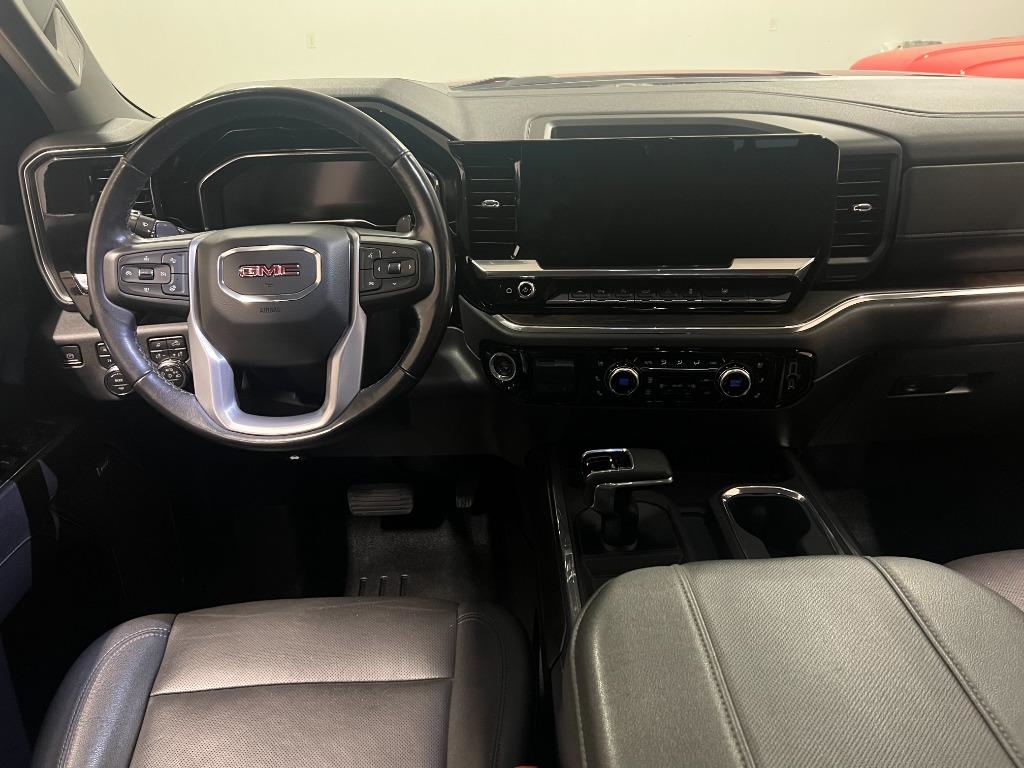 GMC Sierra 1500 SLT Crew Cab 4WD 2023