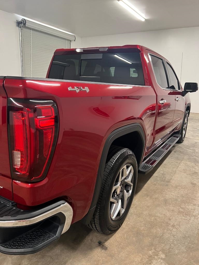 GMC Sierra 1500 SLT Crew Cab 4WD 2023